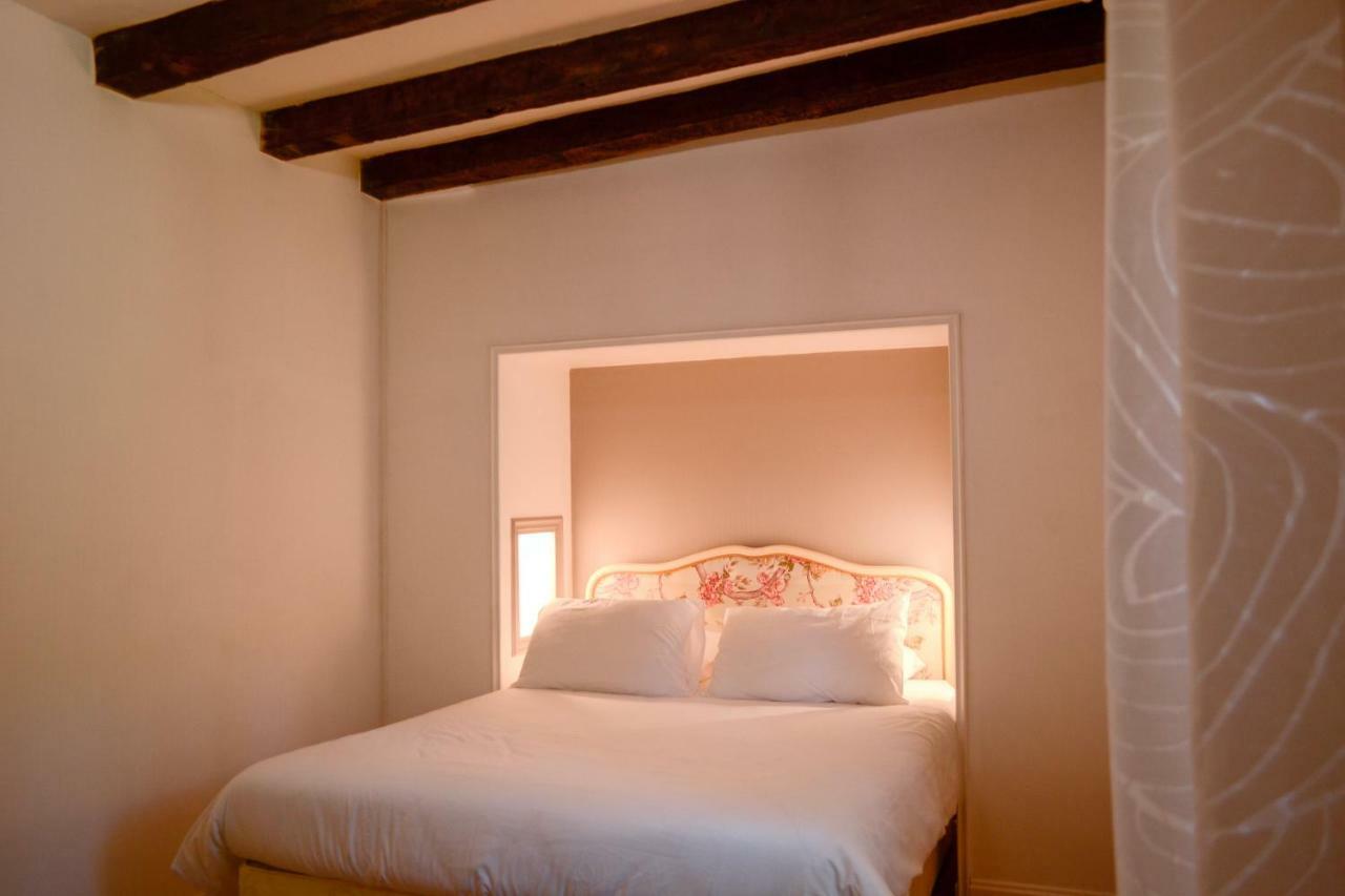 Chambres D'Hotes Domaine Du Hameau Baylesse Saint-Jean-d'Aigues-Vives Εξωτερικό φωτογραφία